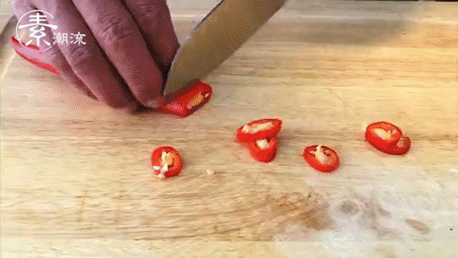 050051yedk422oe2kgg92e.gif