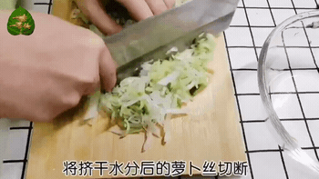 094721s88z8qt848wc5ax5.gif
