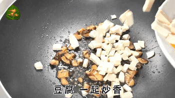 102250uo5y79x75p64lp5x.gif
