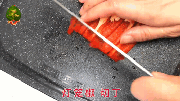 103542f2ey9cuwgs64mt6z.gif