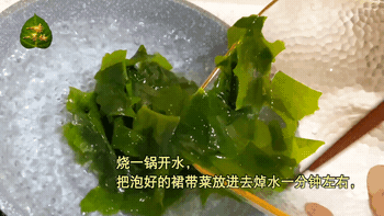 082542pw1q888brwzi8xbn.gif