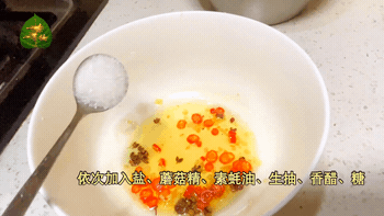 082607hylulxuxkjkc9jep.gif